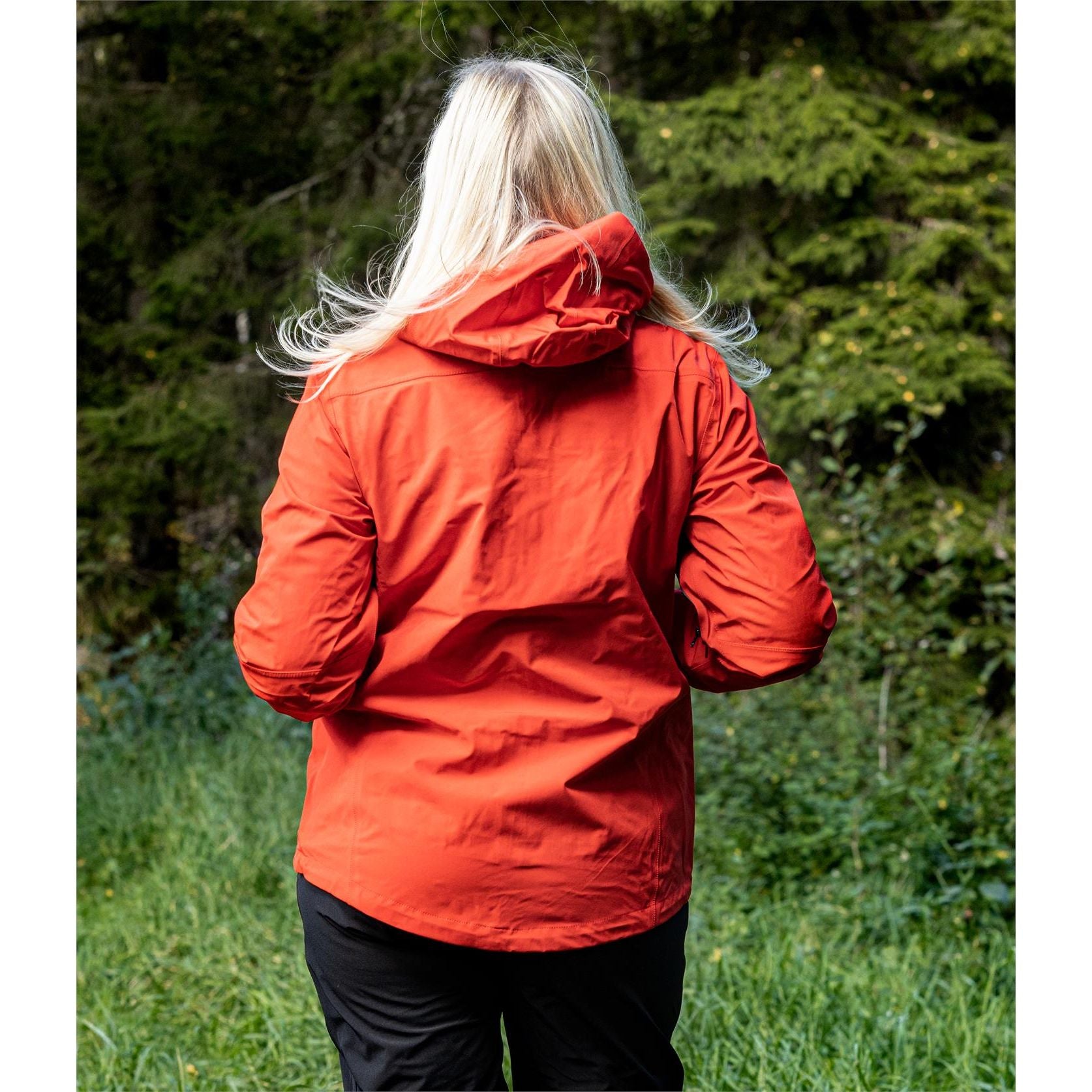 MOVE ON JOSTEDAL, JAKKE DAME