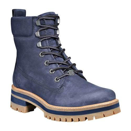 TIMBERLAND COURMAYEUR VALLEY 6 IN BOOT, VINTERSKO DAMEBare fordi det er vinter betyr ikke det at du må ofre mote for funksjonalitet. Timberland Courmayeur Valley 6-tommers støvler er et stilig par støvler som gir deg en